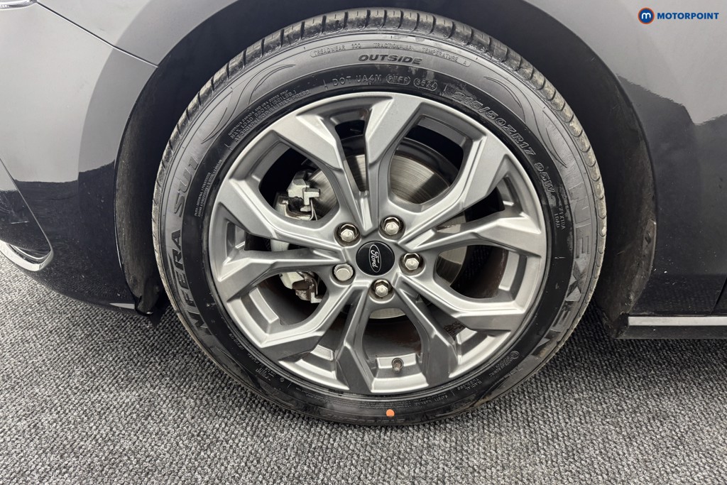 Ford Focus St-Line Automatic Petrol-Electric Hybrid Estate - Stock Number (1557657) - 21st supplementary image