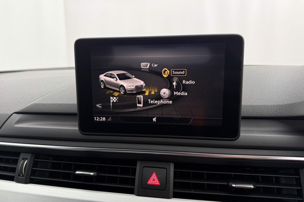 Audi A4 S Line Manual Petrol Saloon - Stock Number (1557757) - 8th supplementary image