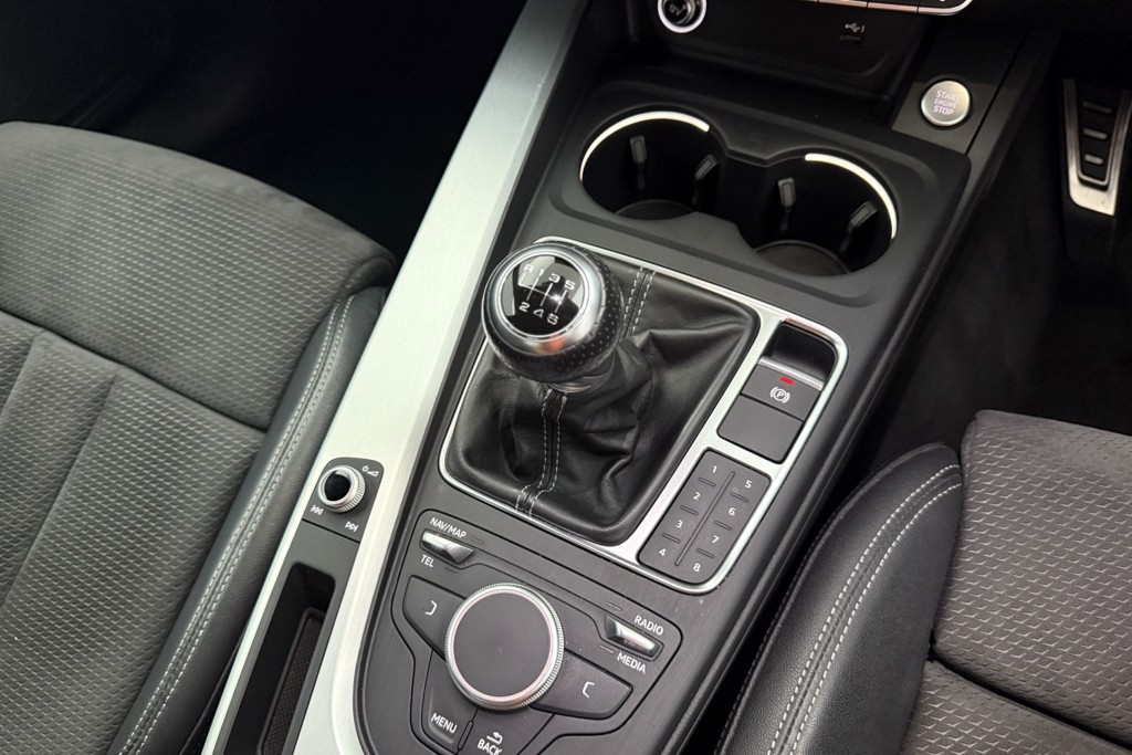 Audi A4 S Line Manual Petrol Saloon - Stock Number (1557757) - 16th supplementary image