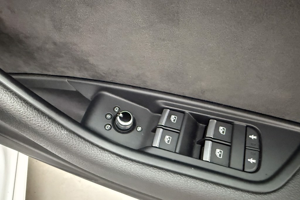 Audi A4 S Line Manual Petrol Saloon - Stock Number (1557757) - 19th supplementary image