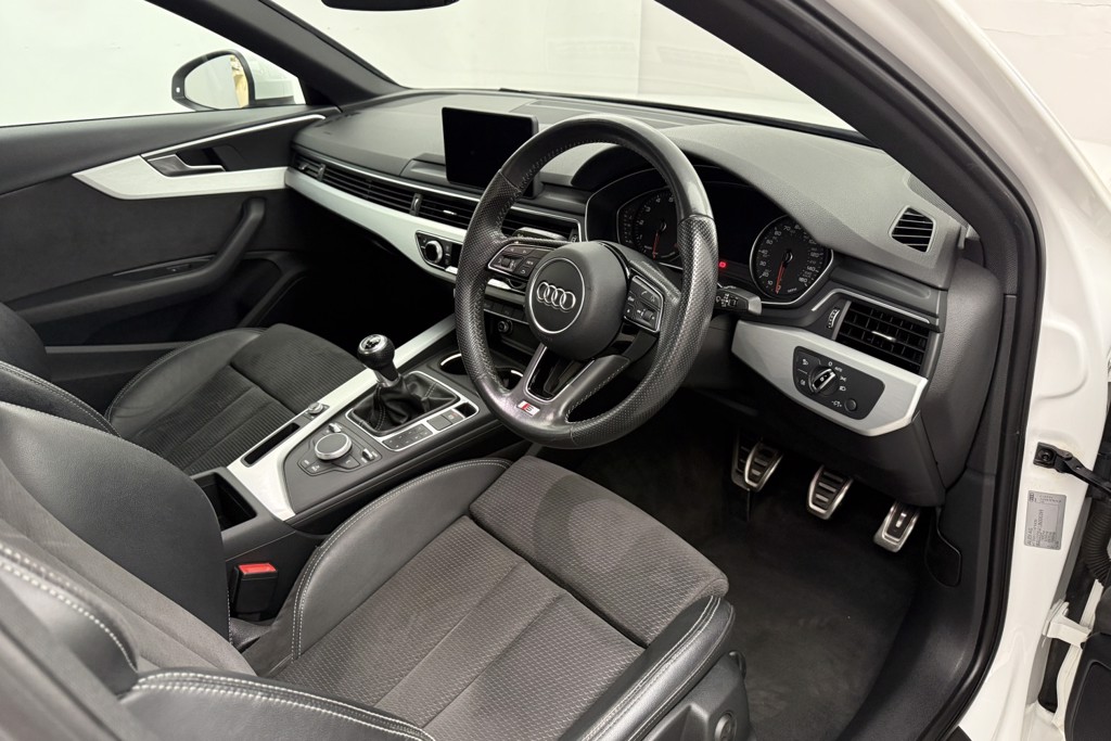 Audi A4 S Line Manual Petrol Saloon - Stock Number (1557757) - 1st supplementary image