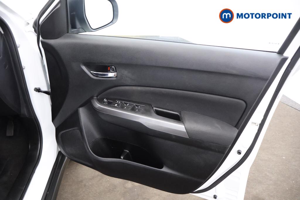 Suzuki Vitara Sz-T Manual Petrol SUV - Stock Number (1558168) - 8th supplementary image