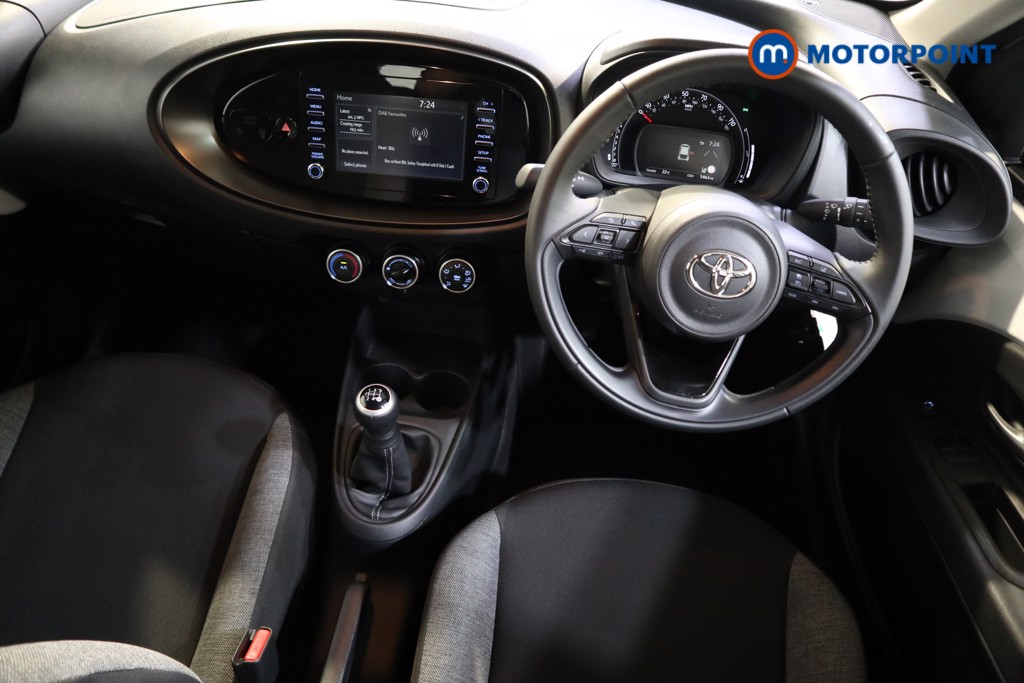 Toyota Aygo X Pure Manual Petrol Hatchback - Stock Number (1558354) - 1st supplementary image