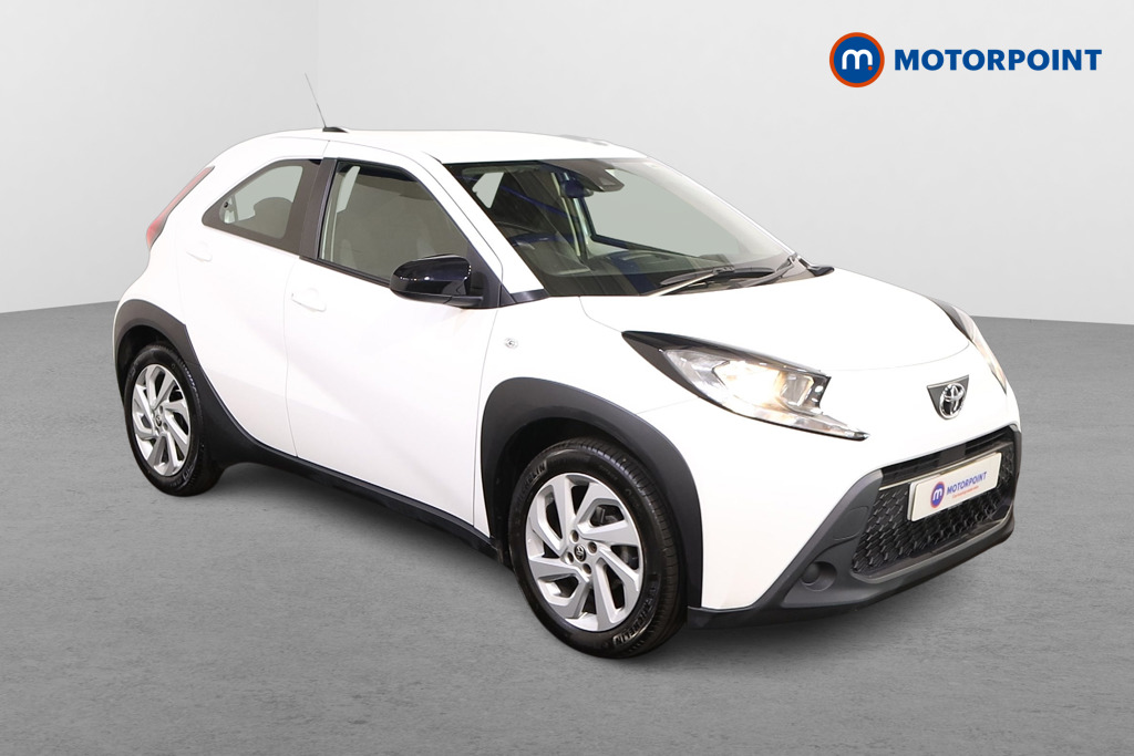 Toyota Aygo X Pure Manual Petrol Hatchback - Stock Number (1558354) - Drivers side front corner