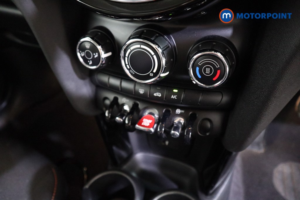 Mini Hatchback Cooper Classic Manual Petrol Hatchback - Stock Number (1558401) - 7th supplementary image