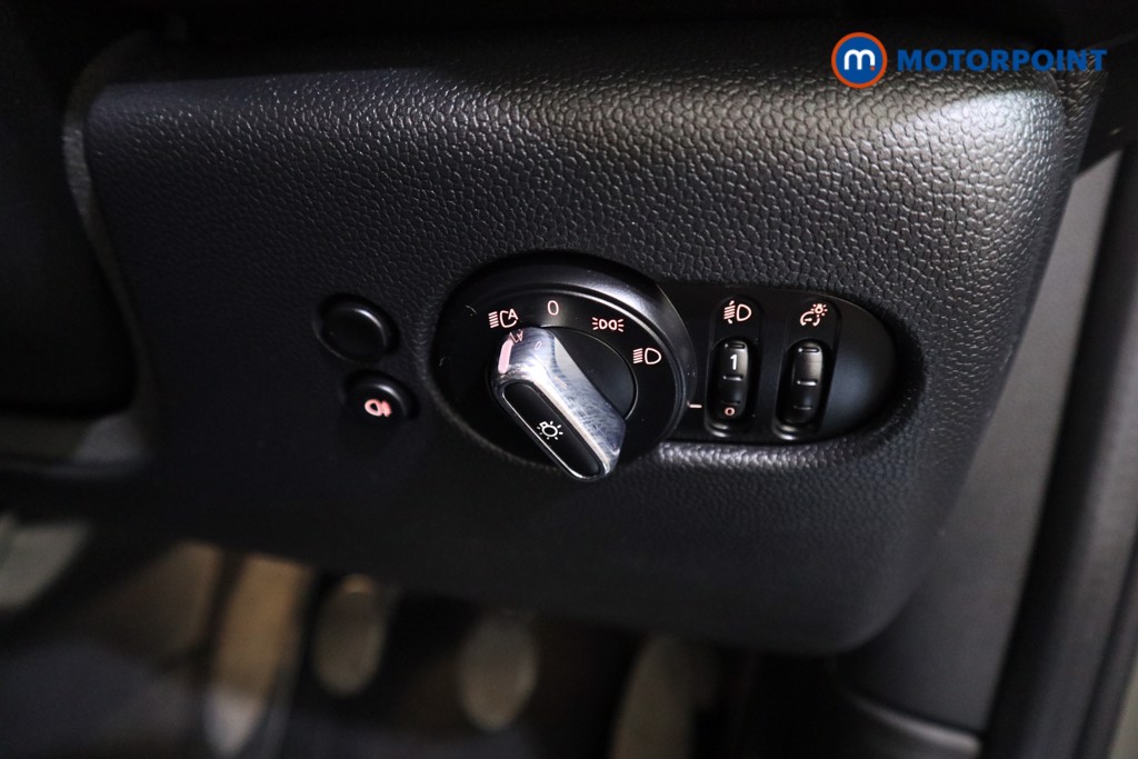 Mini Hatchback Cooper Classic Manual Petrol Hatchback - Stock Number (1558401) - 10th supplementary image