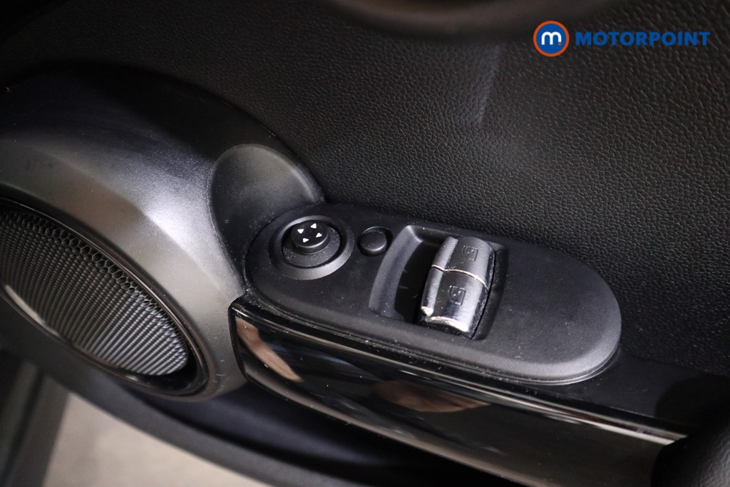 Mini Hatchback Cooper Classic Manual Petrol Hatchback - Stock Number (1558401) - 11th supplementary image