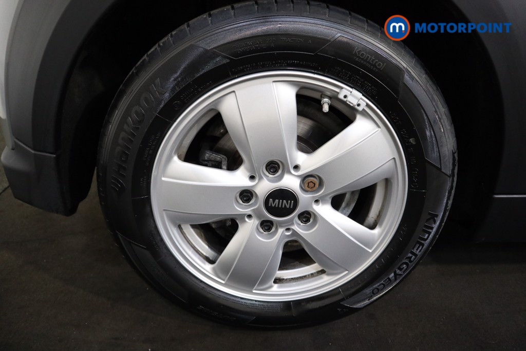 Mini Hatchback Cooper Classic Manual Petrol Hatchback - Stock Number (1558401) - 16th supplementary image