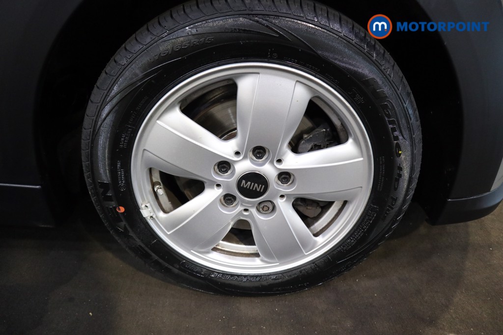 Mini Hatchback Cooper Classic Manual Petrol Hatchback - Stock Number (1558401) - 17th supplementary image