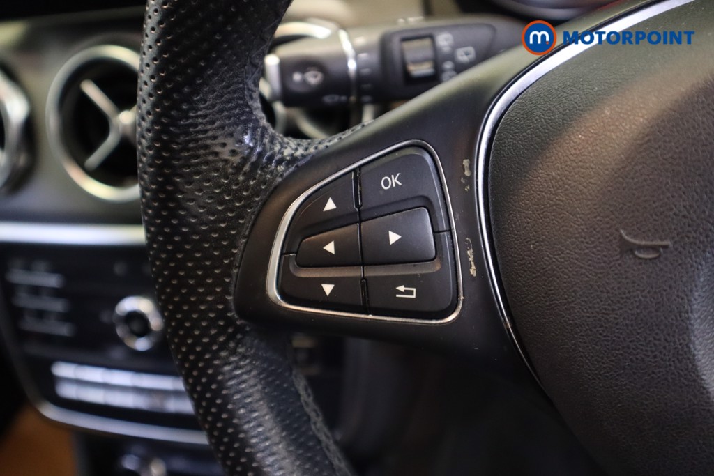 Mercedes-Benz GLA Urban Edition Manual Petrol SUV - Stock Number (1559450) - 10th supplementary image