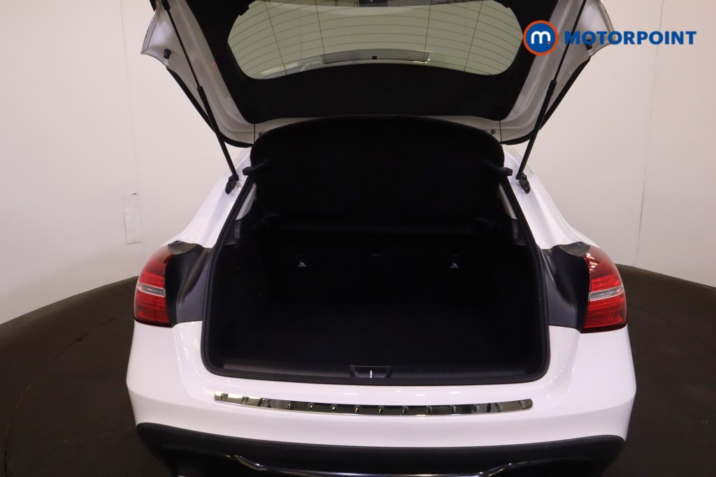 Mercedes-Benz GLA Urban Edition Manual Petrol SUV - Stock Number (1559450) - 13th supplementary image