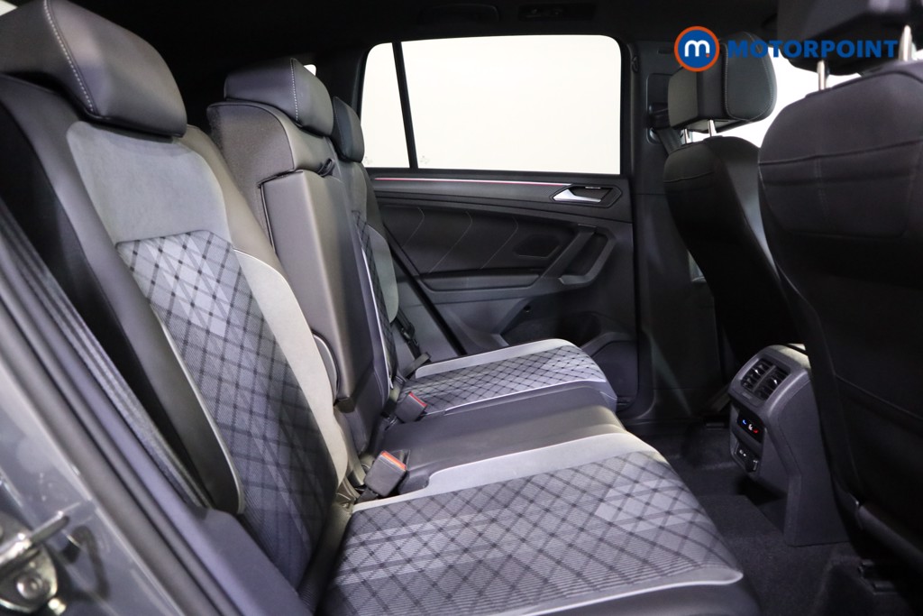 Volkswagen Tiguan Black Edition Automatic Petrol Plug-In Hybrid SUV - Stock Number (1559485) - 16th supplementary image