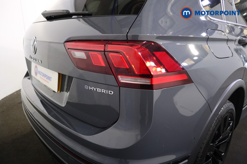 Volkswagen Tiguan Black Edition Automatic Petrol Plug-In Hybrid SUV - Stock Number (1559485) - 24th supplementary image