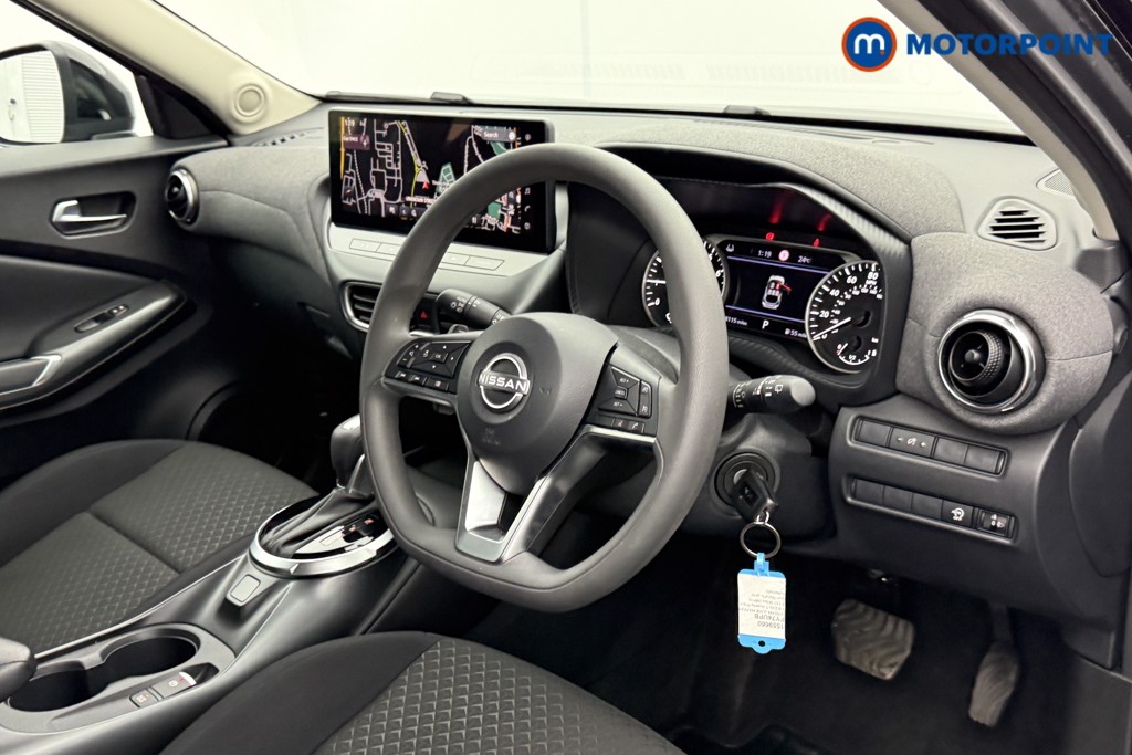 Nissan Juke Acenta Premium Automatic Petrol SUV - Stock Number (1559660) - 4th supplementary image