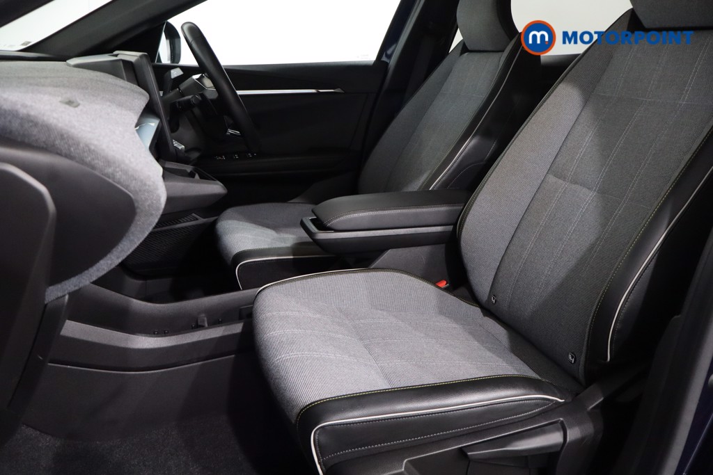 Renault Megane E-Tech Techno-Plus Automatic Electric Hatchback - Stock Number (1559887) - 4th supplementary image