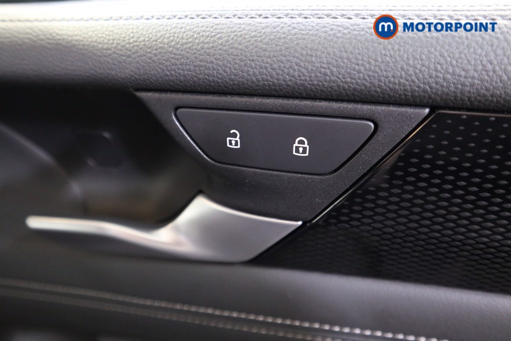Volkswagen Tiguan Match Automatic Petrol Plug-In Hybrid SUV - Stock Number (1559935) - 9th supplementary image