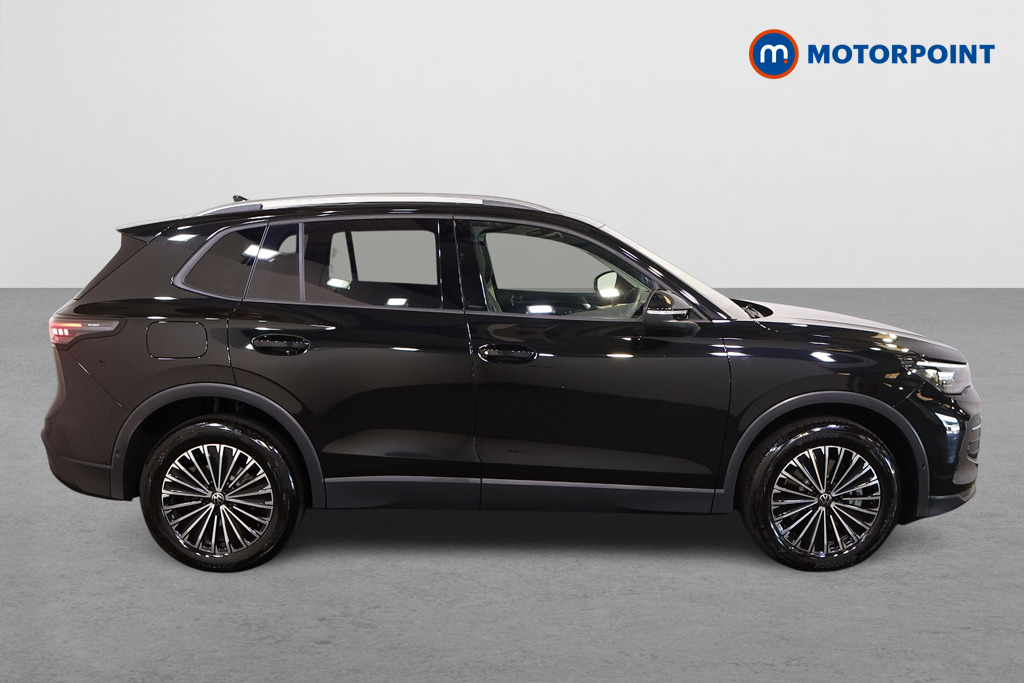 Volkswagen Tiguan Match Automatic Petrol Plug-In Hybrid SUV - Stock Number (1559935) - Drivers side