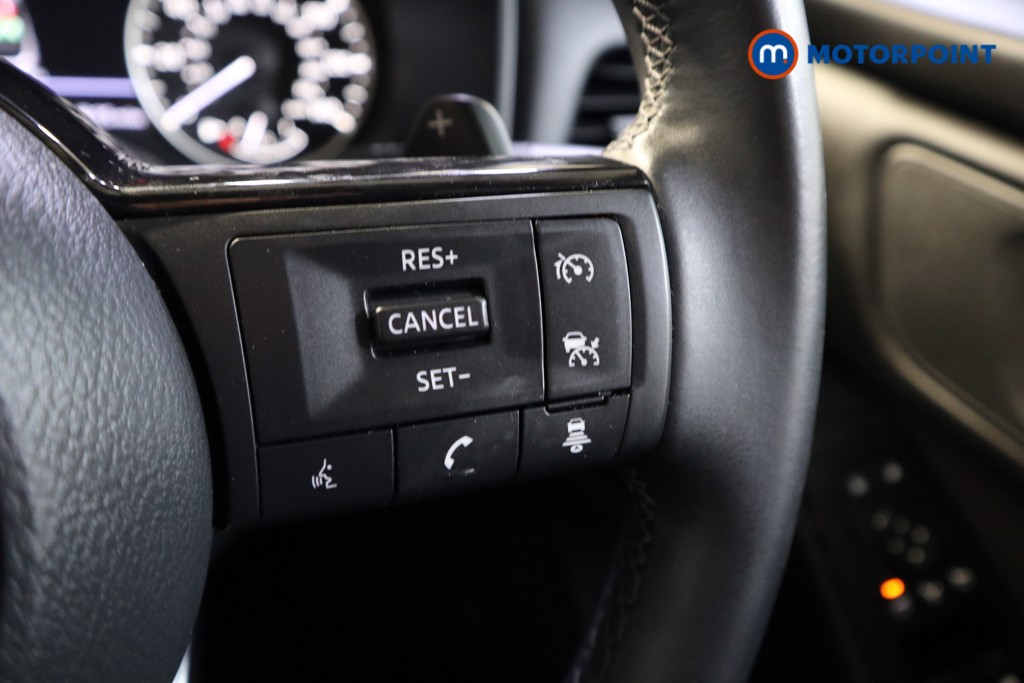 Nissan Qashqai Acenta Premium Automatic Petrol SUV - Stock Number (1560038) - 4th supplementary image