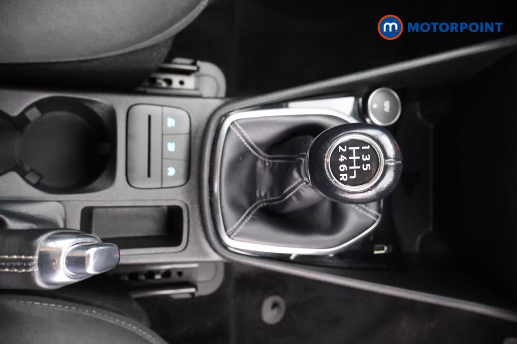 Ford Fiesta Zetec Manual Petrol Hatchback - Stock Number (1560048) - 6th supplementary image