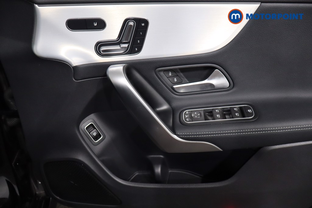 Mercedes-Benz CLA Amg Line Automatic Petrol Estate - Stock Number (1560085) - 16th supplementary image