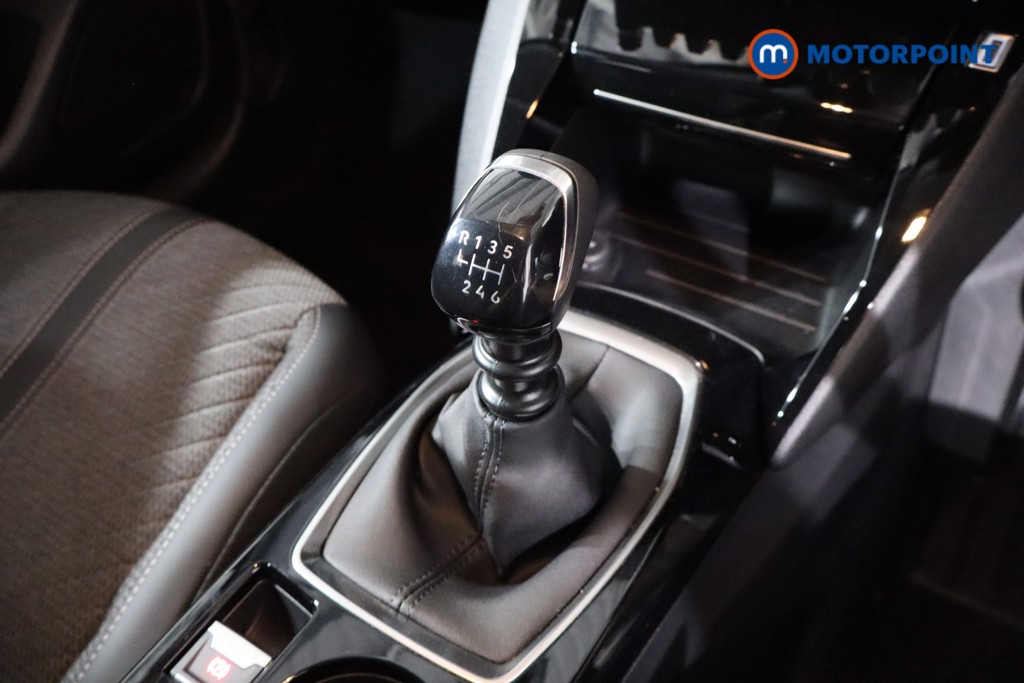 Peugeot 208 Allure Manual Petrol Hatchback - Stock Number (1560263) - 16th supplementary image