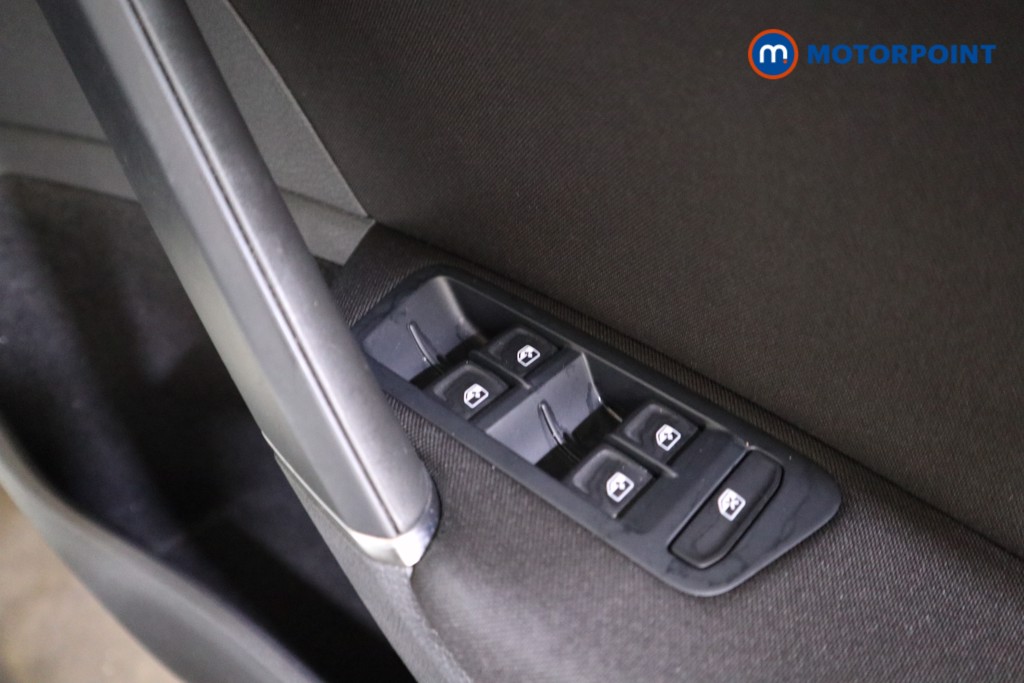 Volkswagen Golf Match Edition Manual Petrol Hatchback - Stock Number (1560297) - 11th supplementary image