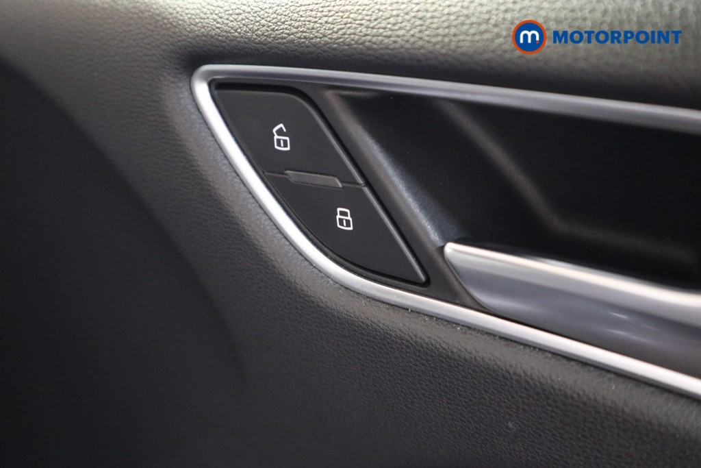 Audi A3 Black Edition Manual Petrol Hatchback - Stock Number (1560379) - 12th supplementary image