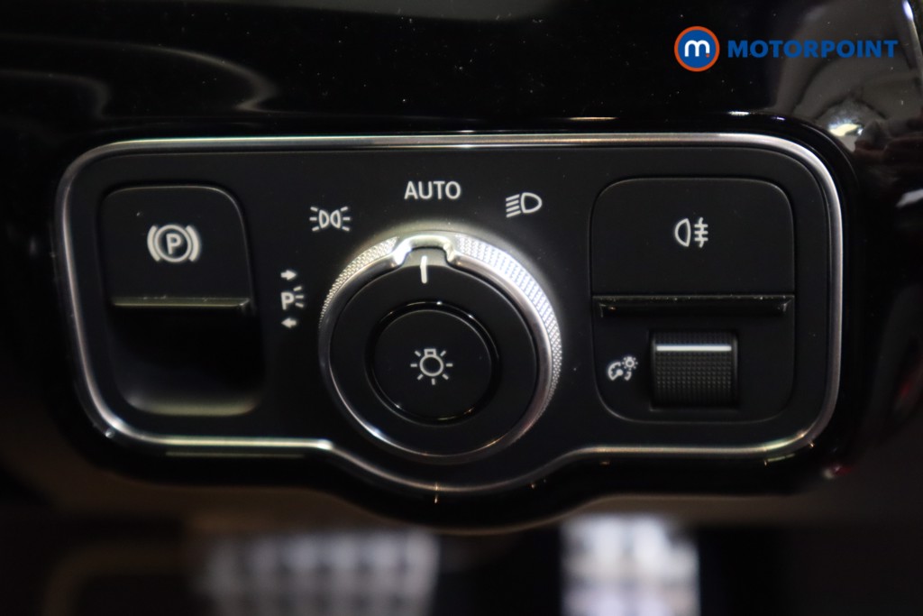 Mercedes-Benz A Class Amg Line Executive Edition Automatic Petrol Saloon - Stock Number (1560395) - 6th supplementary image