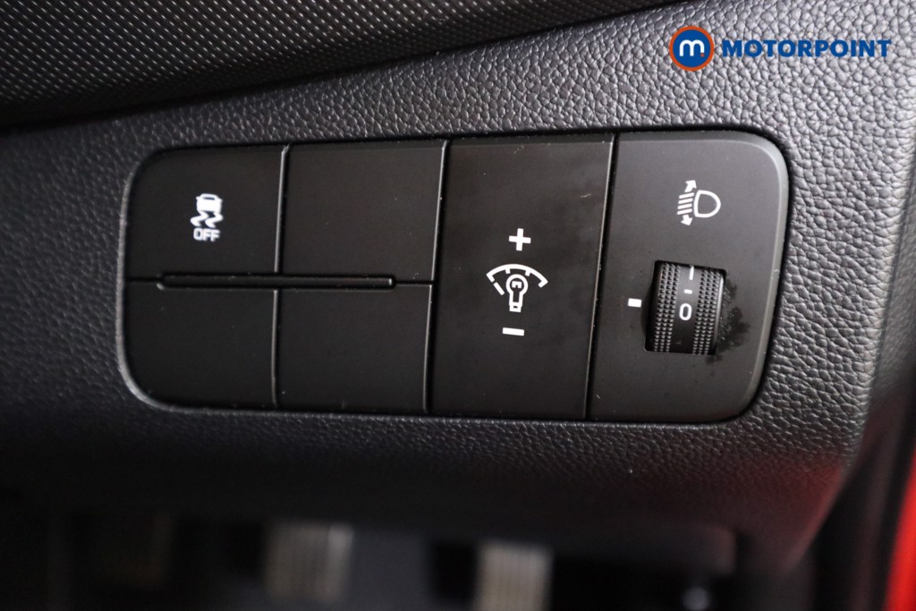 Hyundai I10 Play Manual Petrol Hatchback - Stock Number (1560430) - 9th supplementary image