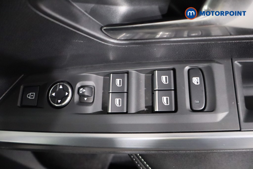 Peugeot 3008 GT Automatic Electric SUV - Stock Number (1560585) - 17th supplementary image