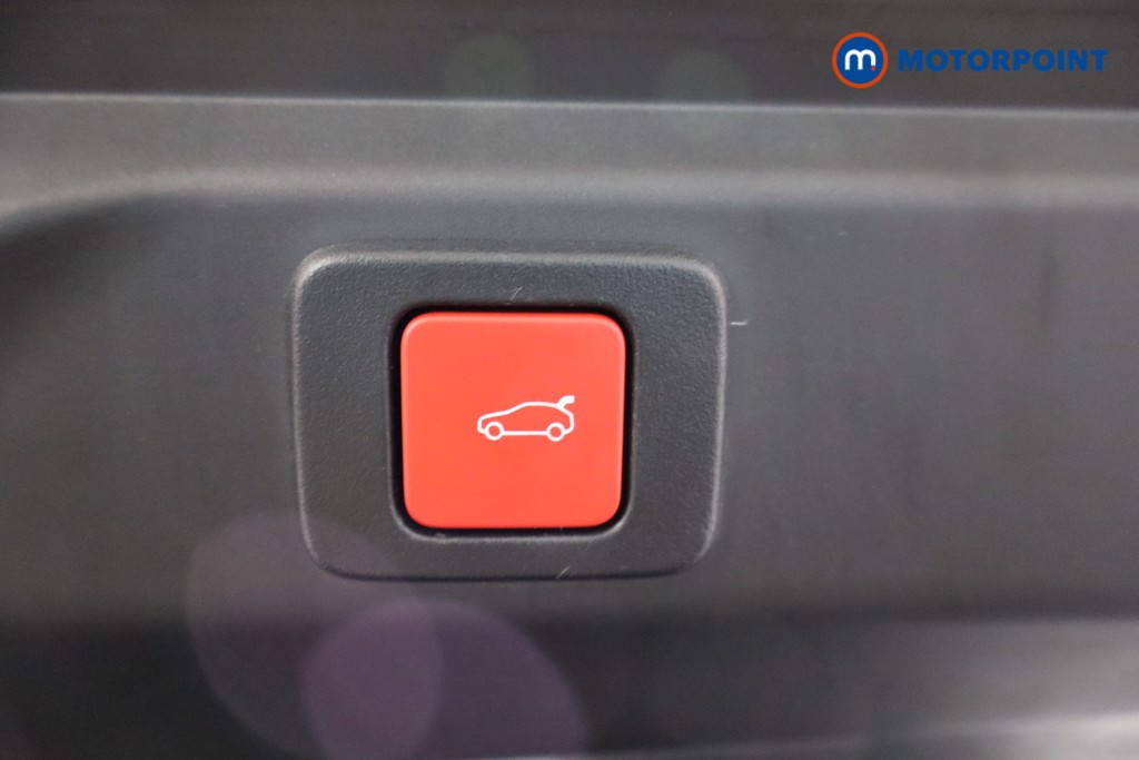 Peugeot 3008 GT Automatic Electric SUV - Stock Number (1560585) - 27th supplementary image