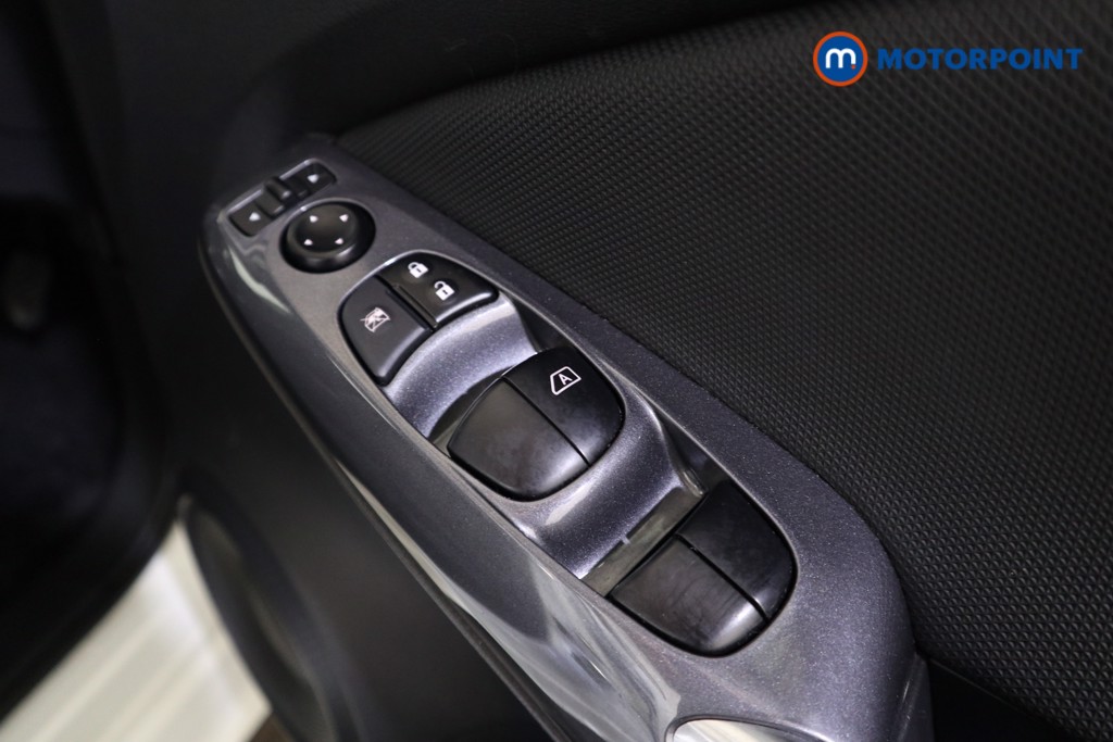 Nissan Juke Acenta Manual Petrol SUV - Stock Number (1560943) - 10th supplementary image