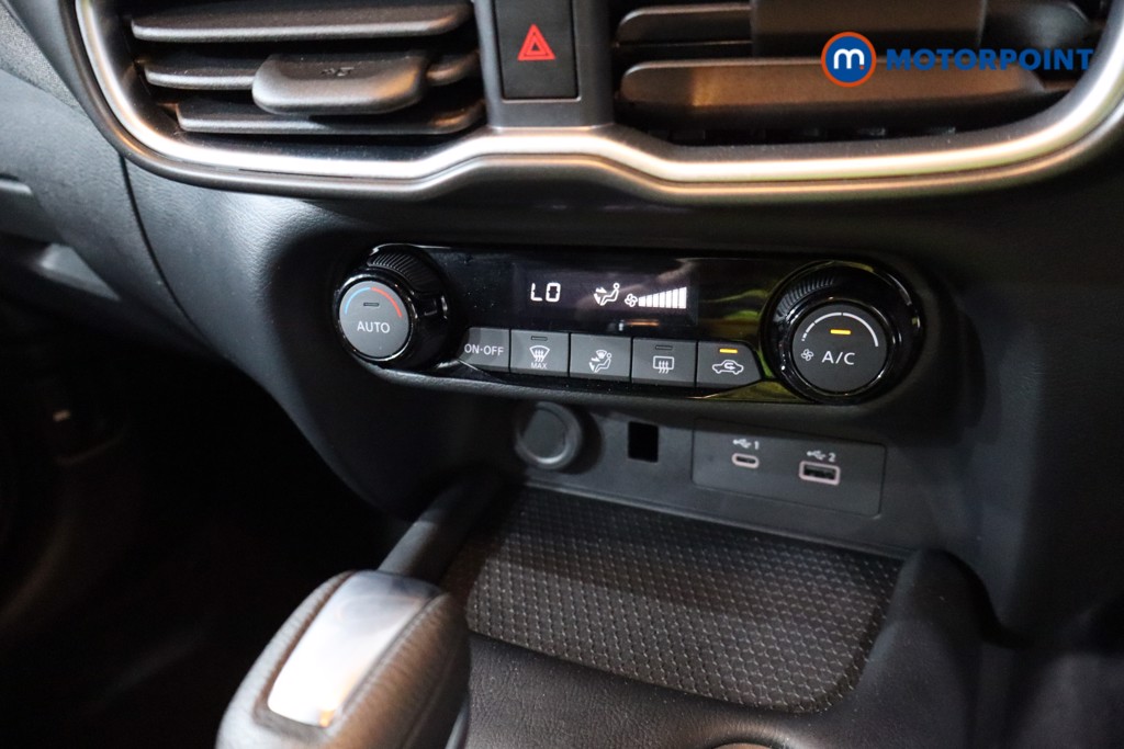 Nissan Juke Acenta Premium Automatic Petrol-Electric Hybrid SUV - Stock Number (1561095) - 14th supplementary image