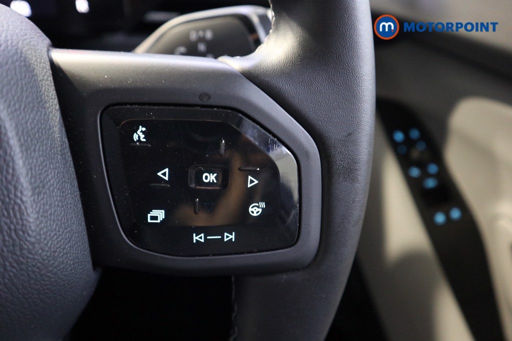 Ford Explorer Select Automatic Electric SUV - Stock Number (1561354) - 4th supplementary image