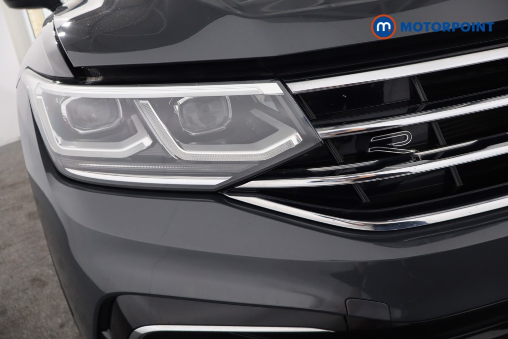 Volkswagen Tiguan R-Line Automatic Petrol SUV - Stock Number (1561458) - 23rd supplementary image
