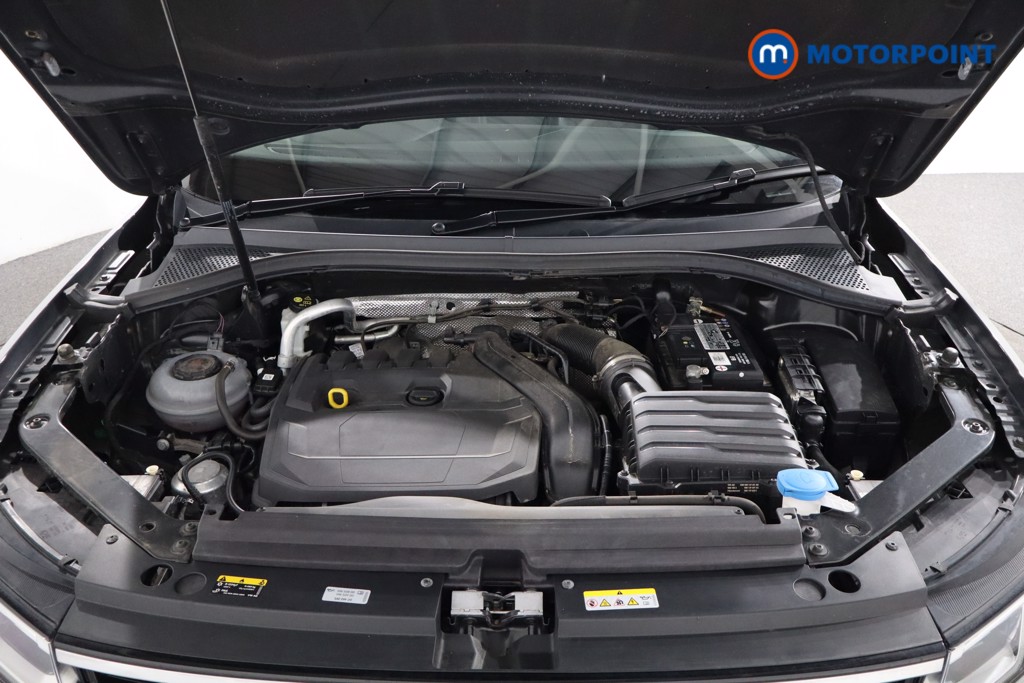 Volkswagen Tiguan R-Line Automatic Petrol SUV - Stock Number (1561458) - 25th supplementary image
