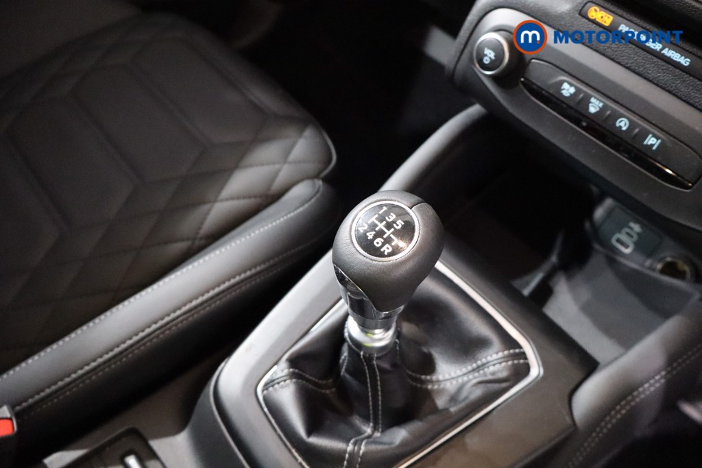 Ford Focus Active Vignale Manual Petrol-Electric Hybrid Hatchback - Stock Number (1561522) - 15th supplementary image