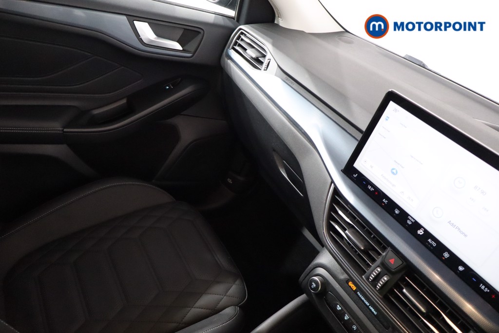 Ford Focus Active Vignale Manual Petrol-Electric Hybrid Hatchback - Stock Number (1561522) - 17th supplementary image