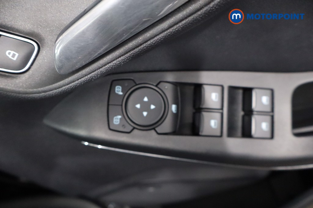 Ford Fiesta St-Line Edition Manual Petrol-Electric Hybrid Hatchback - Stock Number (1561764) - 17th supplementary image