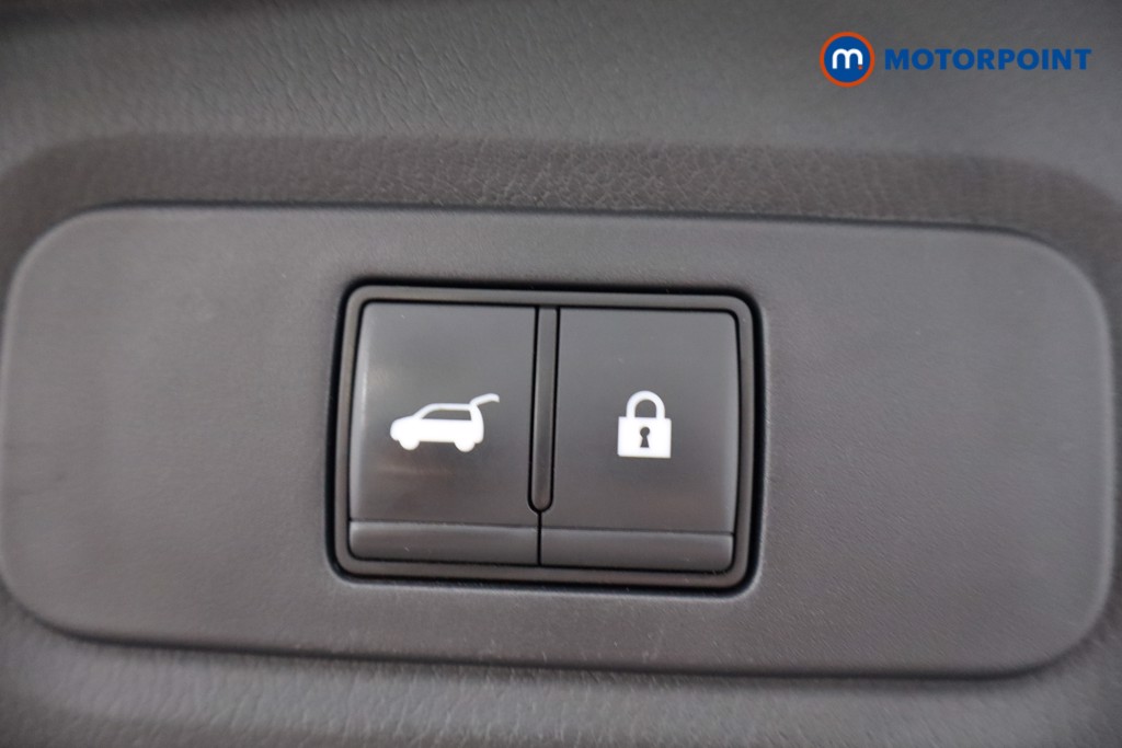 Nissan Qashqai Tekna Automatic Petrol-Electric Hybrid SUV - Stock Number (1561850) - 29th supplementary image