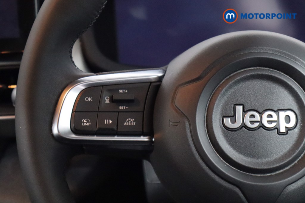 Jeep Avenger Summit Automatic Electric SUV - Stock Number (1559878) - 7th supplementary image