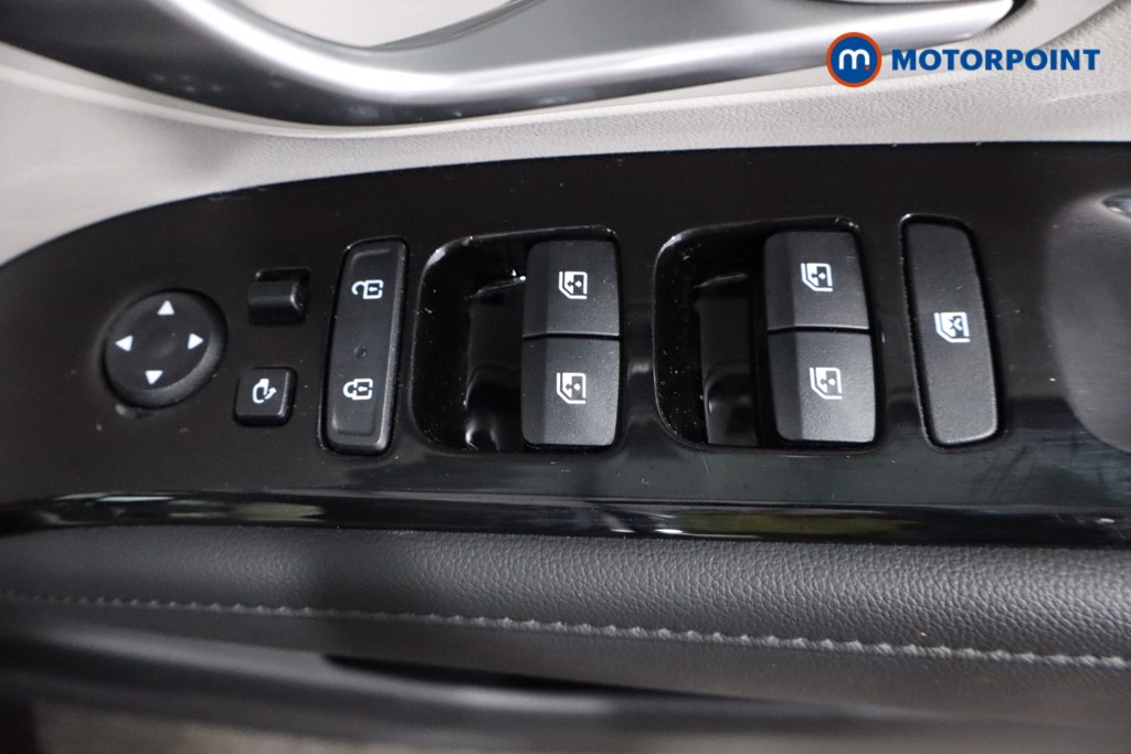 Hyundai Tucson Ultimate Automatic Petrol-Electric Hybrid SUV - Stock Number (1562251) - 19th supplementary image