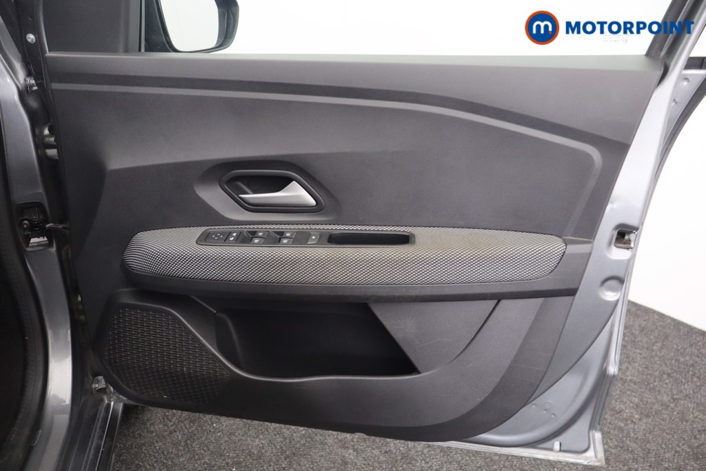 Dacia Jogger Expression Automatic Petrol-Electric Hybrid People Carrier - Stock Number (1543306) - 14th supplementary image