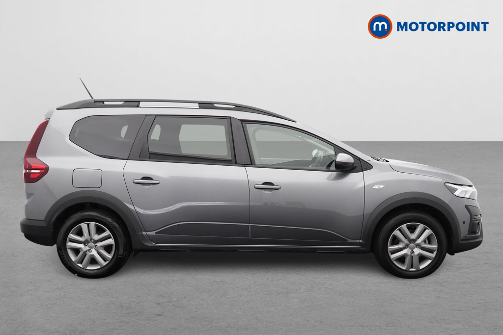 Dacia Jogger Expression Automatic Petrol-Electric Hybrid People Carrier - Stock Number (1543306) - Drivers side