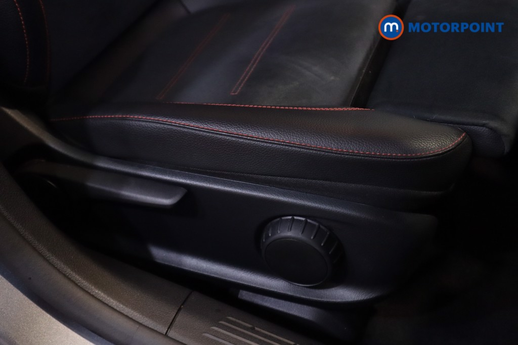 Mercedes-Benz A Class Amg Line Automatic Petrol Hatchback - Stock Number (1550389) - 8th supplementary image