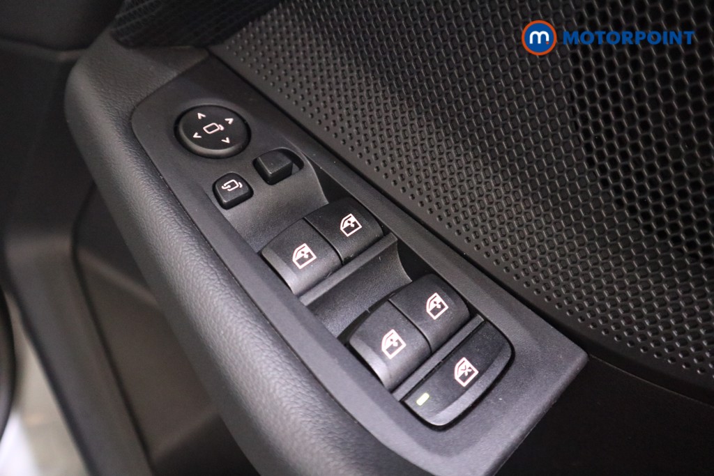BMW 1 Series Sport Automatic Petrol Hatchback - Stock Number (1553960) - 11th supplementary image