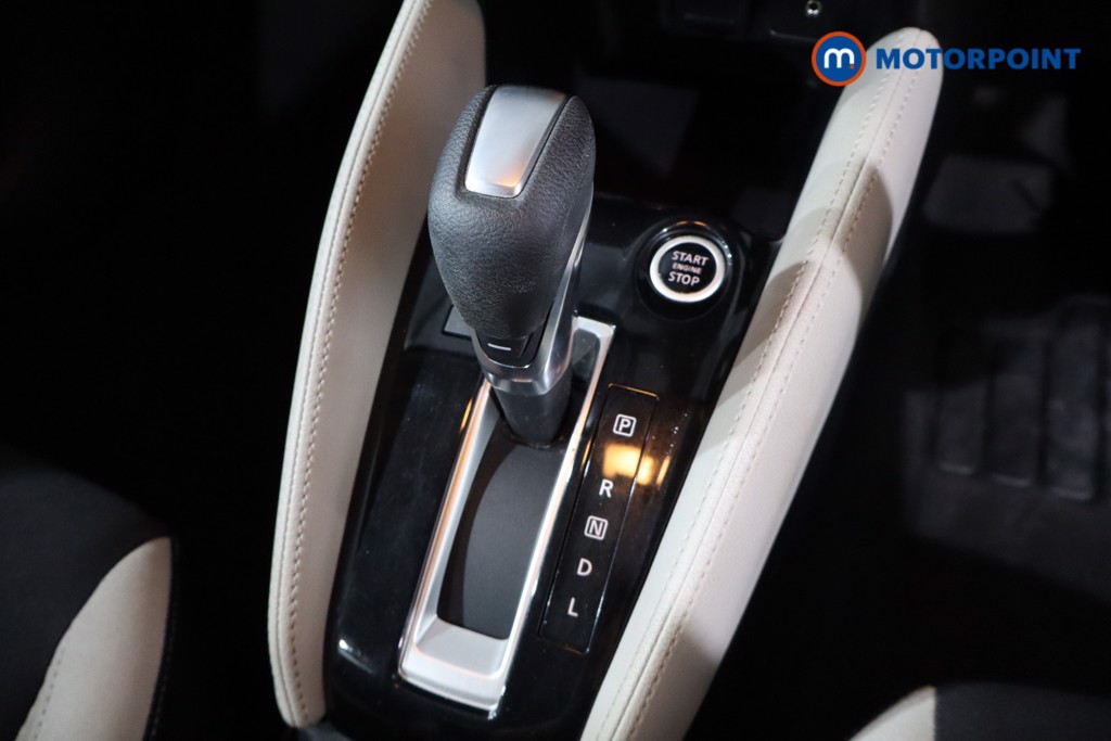 Nissan Micra Tekna Automatic Petrol Hatchback - Stock Number (1554707) - 14th supplementary image