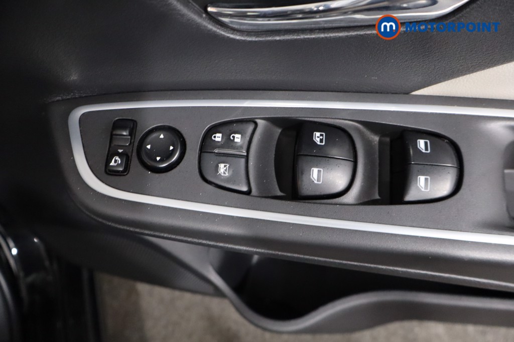 Nissan Micra Tekna Automatic Petrol Hatchback - Stock Number (1554707) - 20th supplementary image