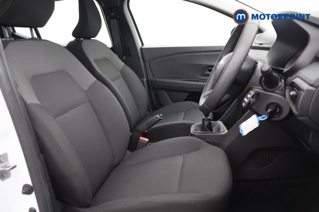 Dacia Sandero Essential Manual Petrol Hatchback - Stock Number (1554865) - 10th supplementary image