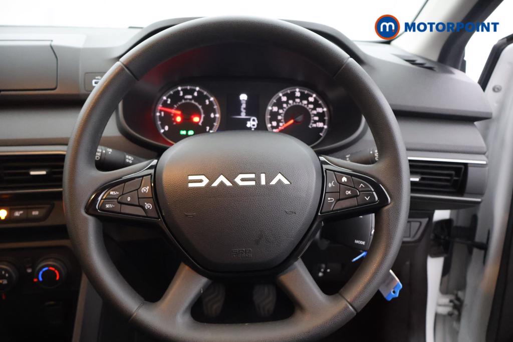 Dacia Sandero Essential Manual Petrol Hatchback - Stock Number (1554865) - 1st supplementary image